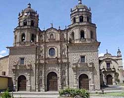 Church of San Francisco, Cajamarca, Peru (Photo: arqhys.com)